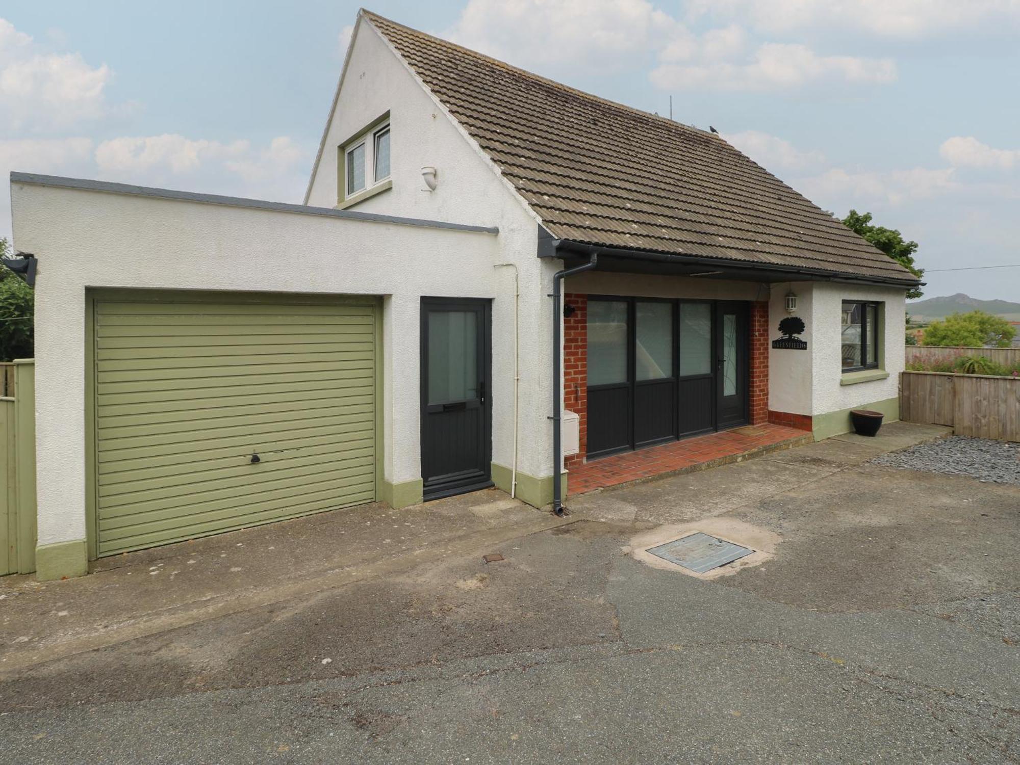 Holiday home Greenfields *